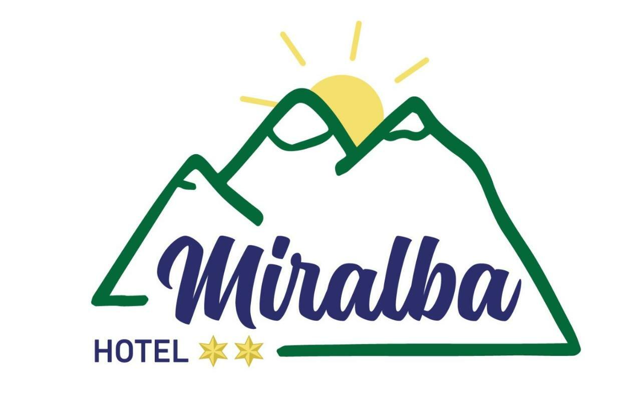 Hotel miralba Alba de los Cardaños Exterior foto